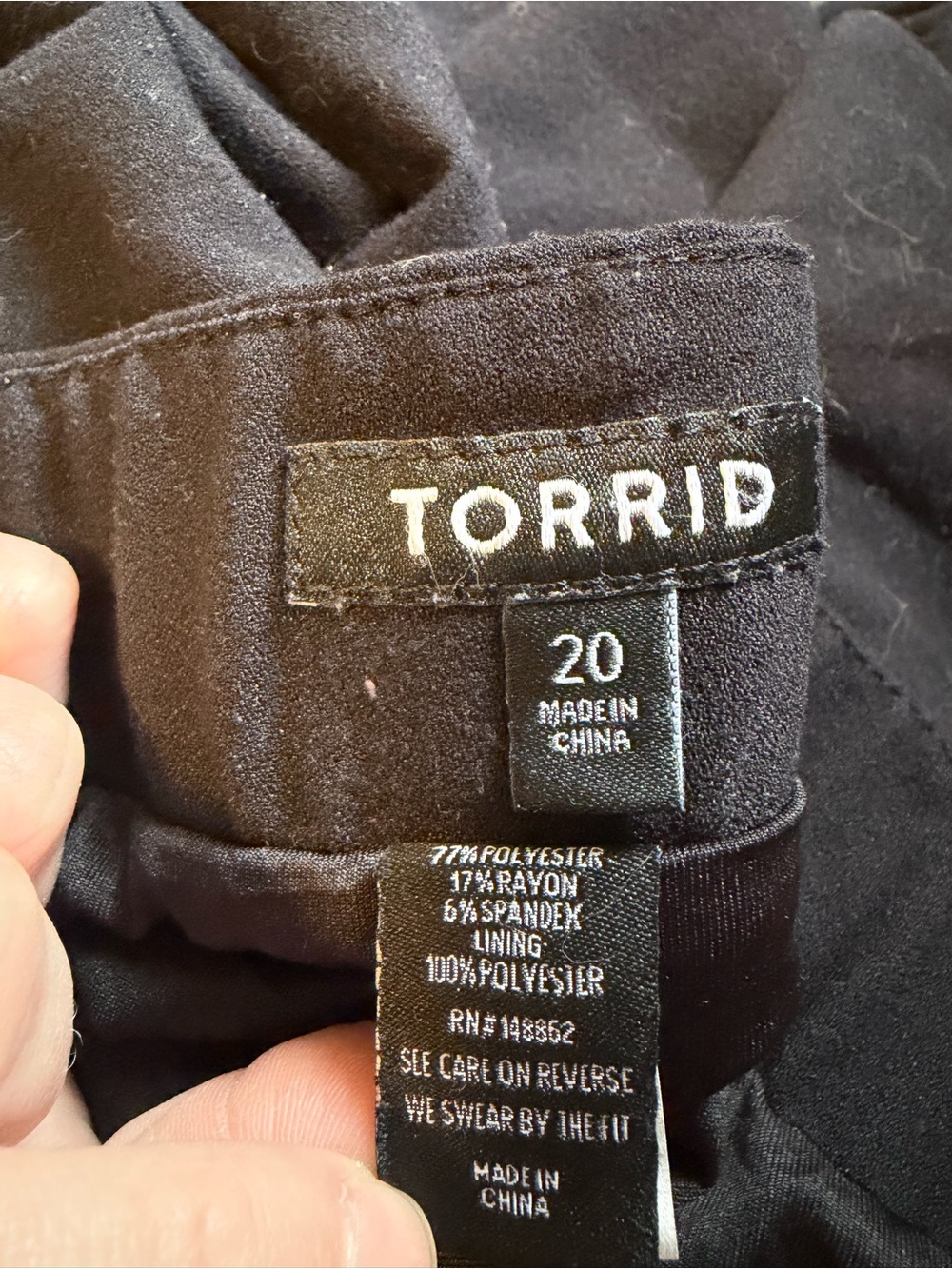 Torrid Black Pull-On shorts with Elastic Waist - Picture 4 of 5